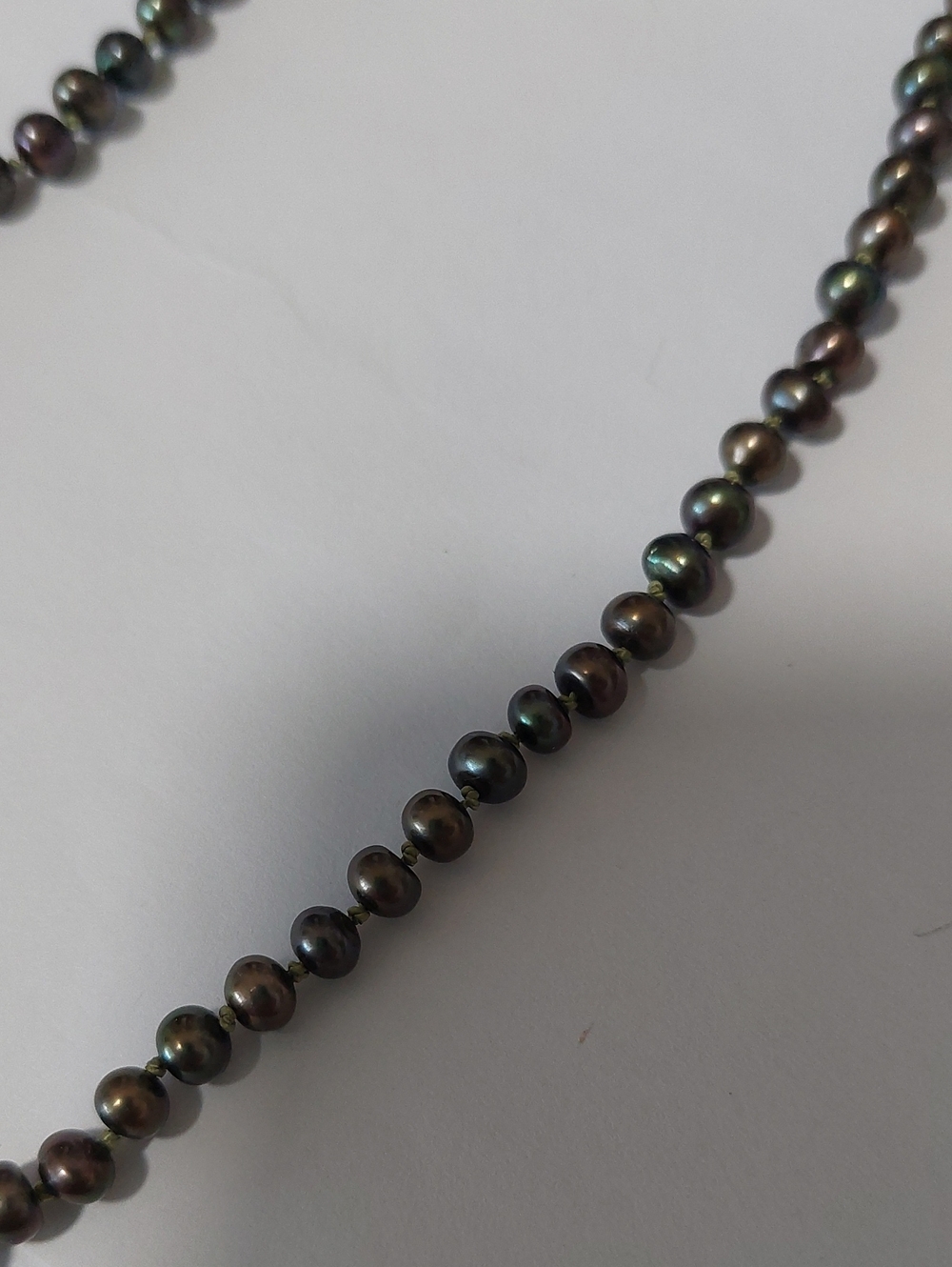 Classic Gray Iridesint Pearl Bead Necklace - Women Jewelry - Picture 5 of 6